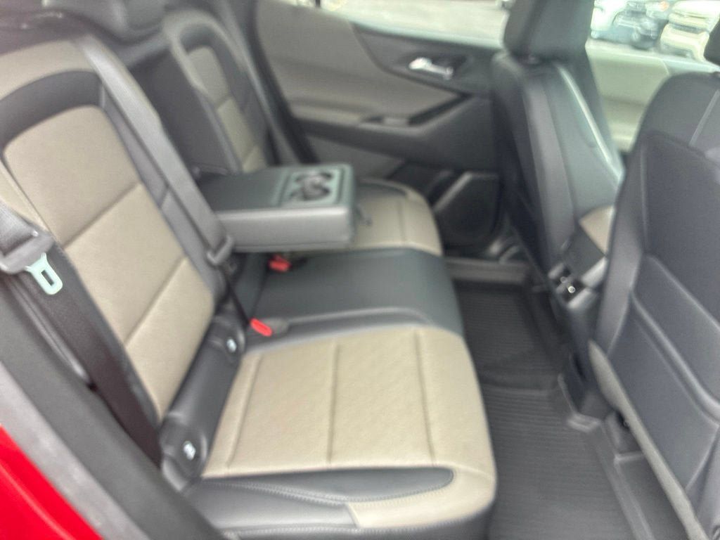 New 2027 Chevrolet Equinox LT w/ Convenience Package II AWD/4WD image 32