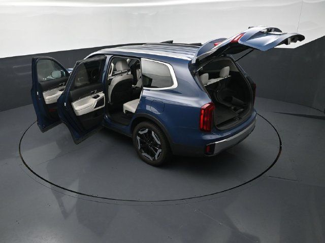 Used 2023 Kia Telluride S w/ S Sunroof Package AWD/4WD image 28
