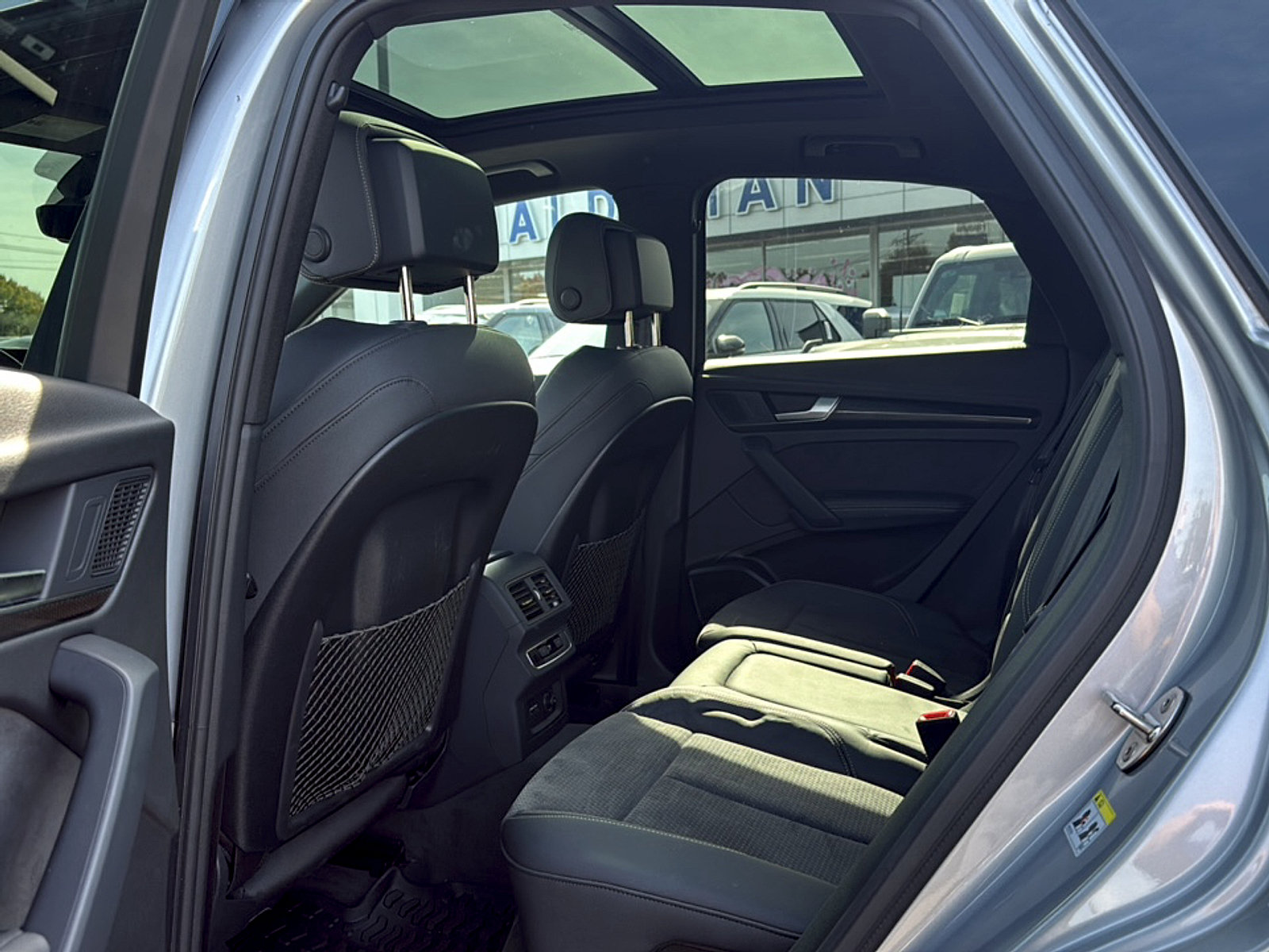 Used 2022 Audi SQ5 Premium Plus AWD/4WD image 7