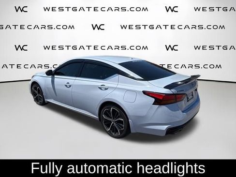 Used 2024 Nissan Altima 2.5 SR FWD image 11