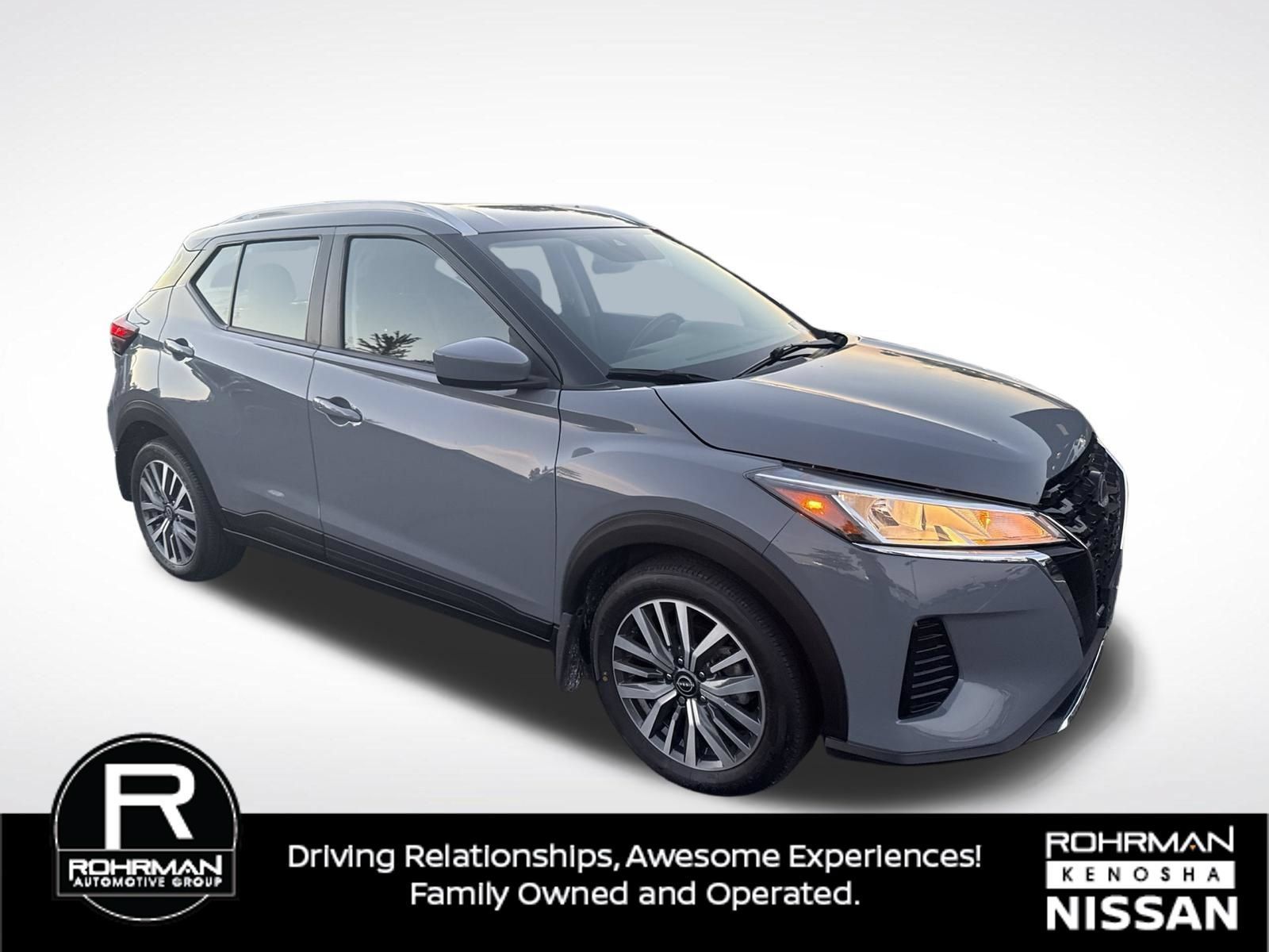 Used 2023 Nissan Kicks SV w/ Interior Electronics Package FWD image 9