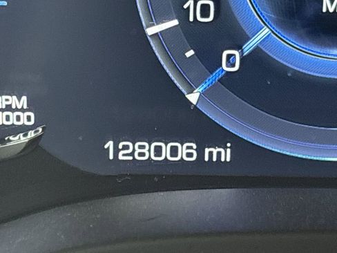 Used 2017 Cadillac Escalade ESV Luxury image 12