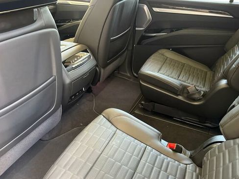 New 2026 Cadillac Escalade ESV Platinum Sport AWD/4WD image 12