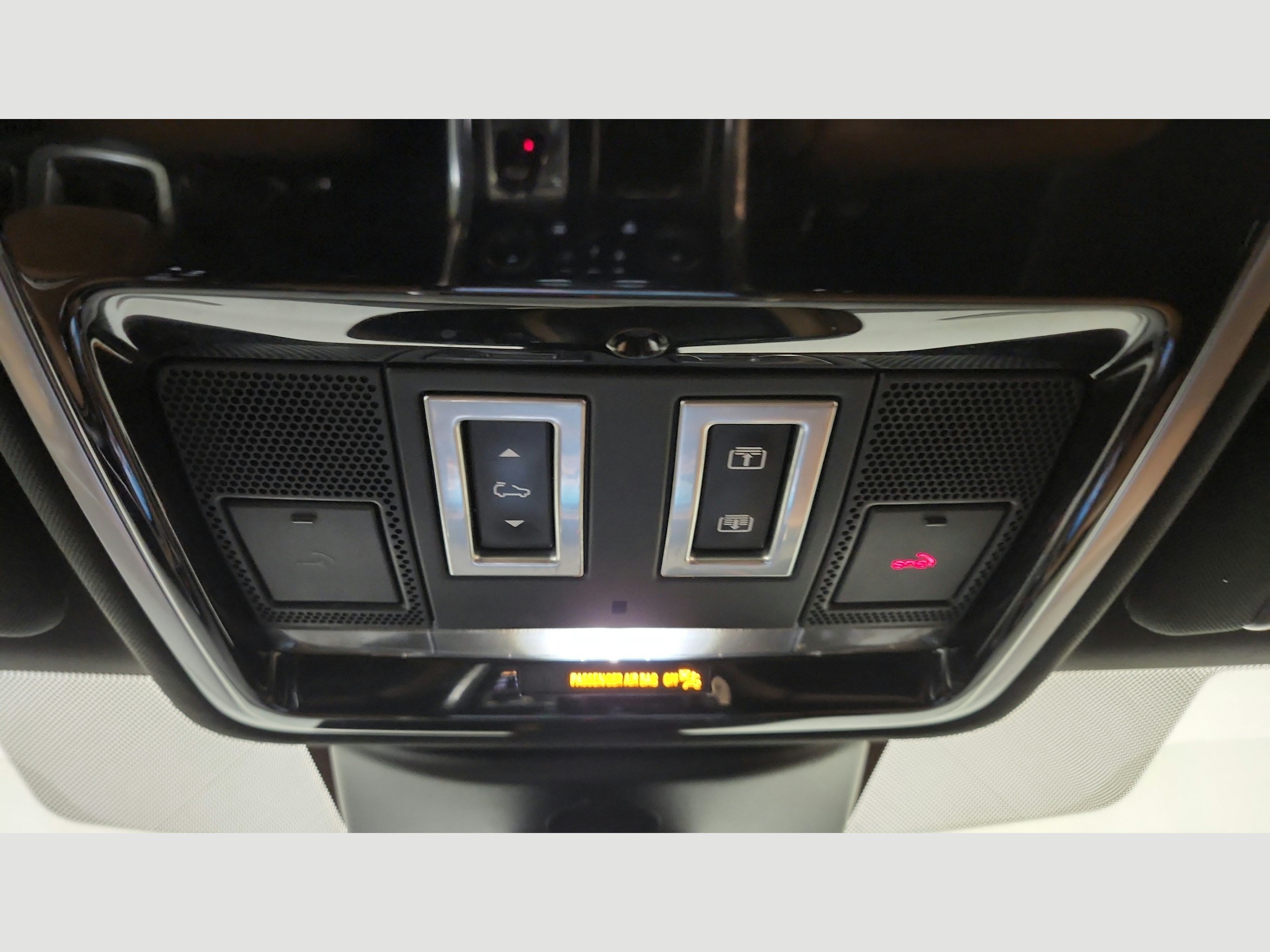 Used 2019 Land Rover Range Rover Sport HSE Dynamic AWD/4WD image 24