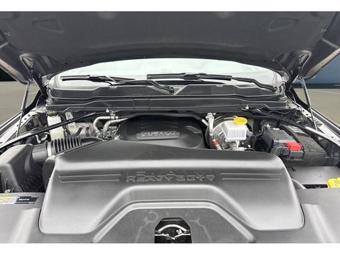 Used 2025 RAM 2500 Tradesman image 32