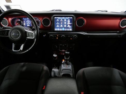 Used 2021 Jeep Wrangler Unlimited Rubicon w/ Xtreme Recon 35" Tire Package image 11