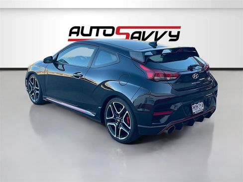 Used 2022 Hyundai Veloster N image 5
