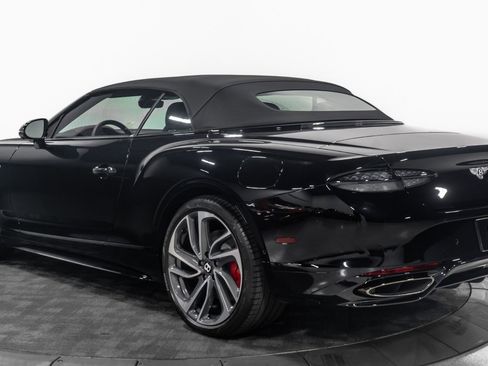 Used 2025 Bentley Continental GT Speed image 16