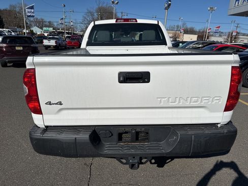 Used 2018 Toyota Tundra SR image 8