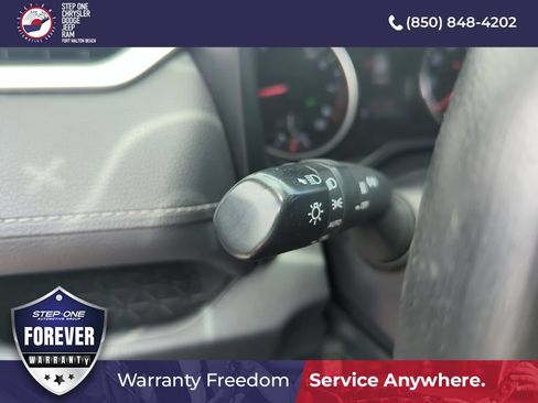 Used 2019 Toyota RAV4 XLE FWD image 20