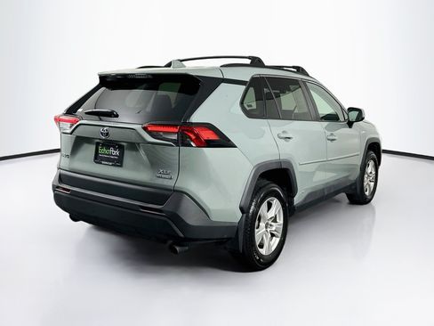 Used 2021 Toyota RAV4 XLE w/ Convenience Package AWD/4WD image 9