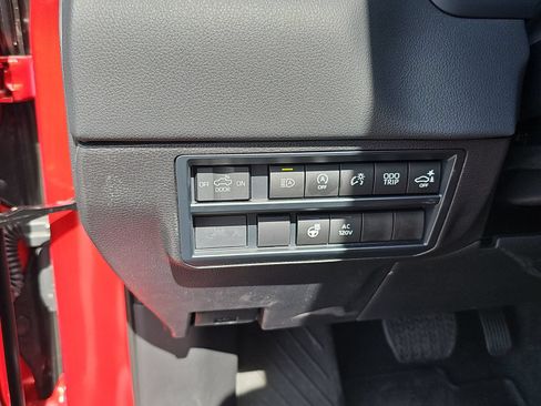 Used 2026 Toyota Tundra Limited AWD/4WD image 22