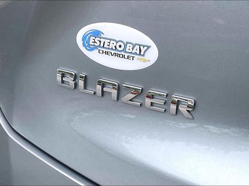 Used 2024 Chevrolet Blazer LT w/ Convenience Package FWD image 9