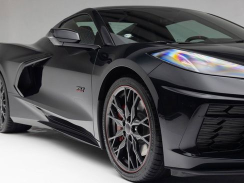 Used 2023 Chevrolet Corvette Stingray Premium Conv w/ Z51 Performance Package image 21