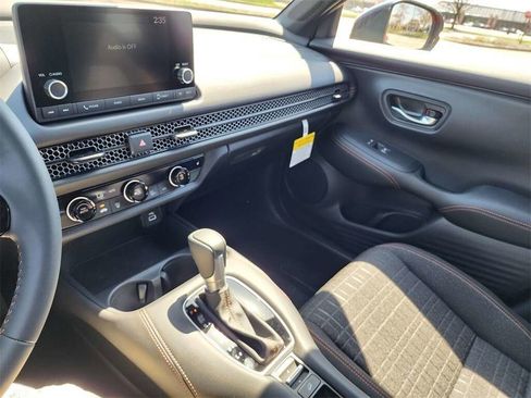 Used 2024 Honda HR-V Sport image 26