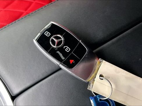 Used 2023 Mercedes-Benz G 550 image 33