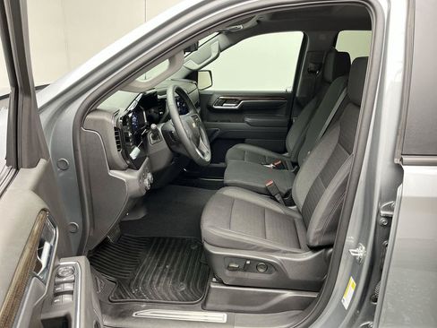Used 2026 Chevrolet Silverado 1500 LT AWD/4WD image 3
