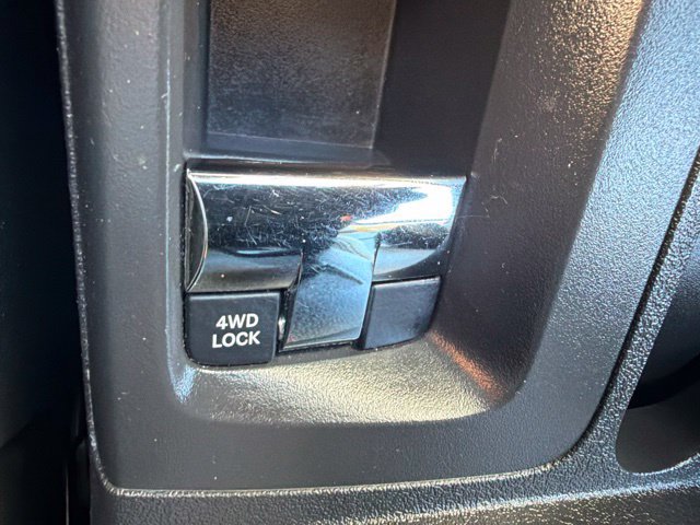 Used 2017 Jeep Compass High Altitude AWD/4WD image 10