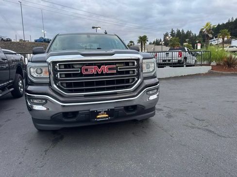 Used 2016 GMC Sierra 1500 SLE w/ SLE Value Package AWD/4WD image 2