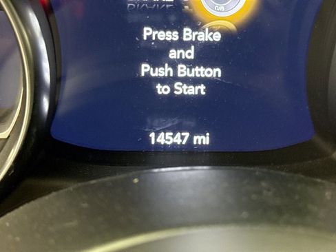 Used 2022 Jeep Wrangler Unlimited Sport AWD/4WD image 9