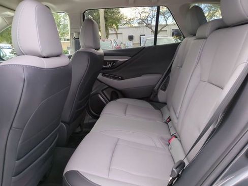 Used 2025 Subaru Outback Limited image 15