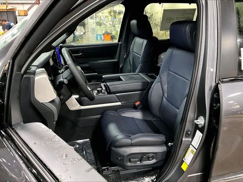 New 2026 Toyota Tundra Platinum image 9