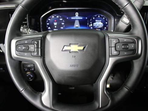 Used 2025 Chevrolet Silverado 1500 LT RWD image 20
