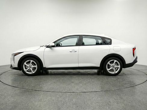 Used 2025 Kia K4 FWD image 5