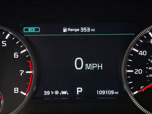 Used 2022 Kia Telluride SX w/ SX Prestige Package image 5