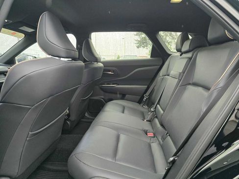 Used 2025 Toyota Crown Signia XLE image 16