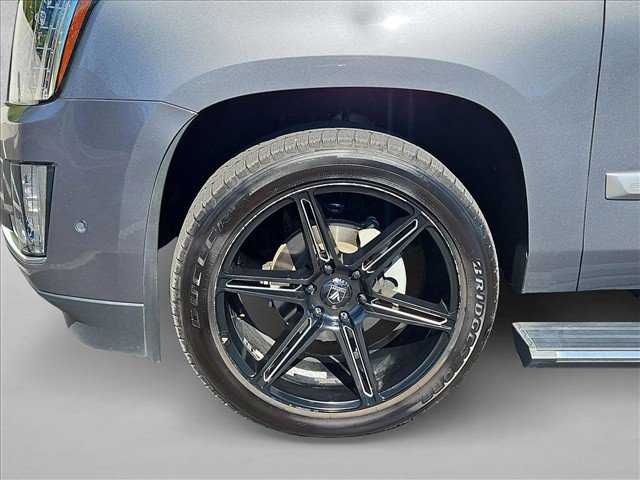Used 2019 Cadillac Escalade Premium Luxury AWD/4WD image 27