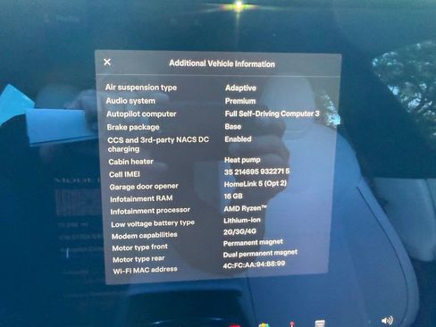Used 2022 Tesla Model S Plaid image 17