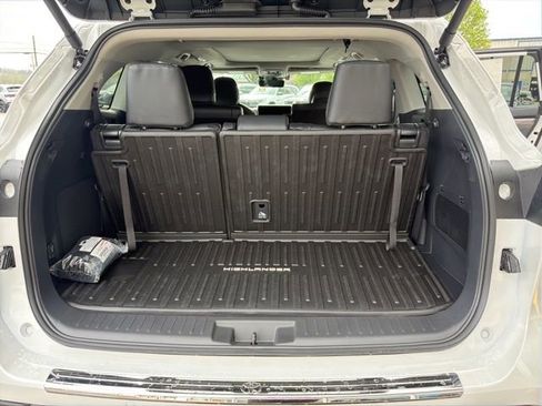 New 2026 Toyota Highlander Platinum AWD/4WD image 26