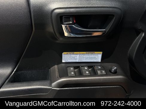 Used 2019 Toyota Tacoma TRD Off-Road w/ Technology Package AWD/4WD image 26