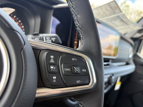 New 2026 Jeep Wrangler Sahara w/ Whitecap Package image 18