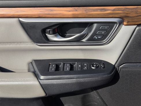 Certified 2020 Honda CR-V Touring image 11