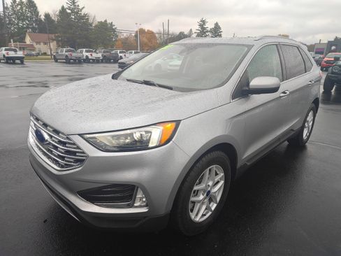 Used 2022 Ford Edge SEL w/ Convenience Package image 2