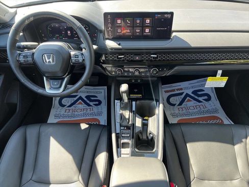 Used 2025 Honda Accord Touring image 10
