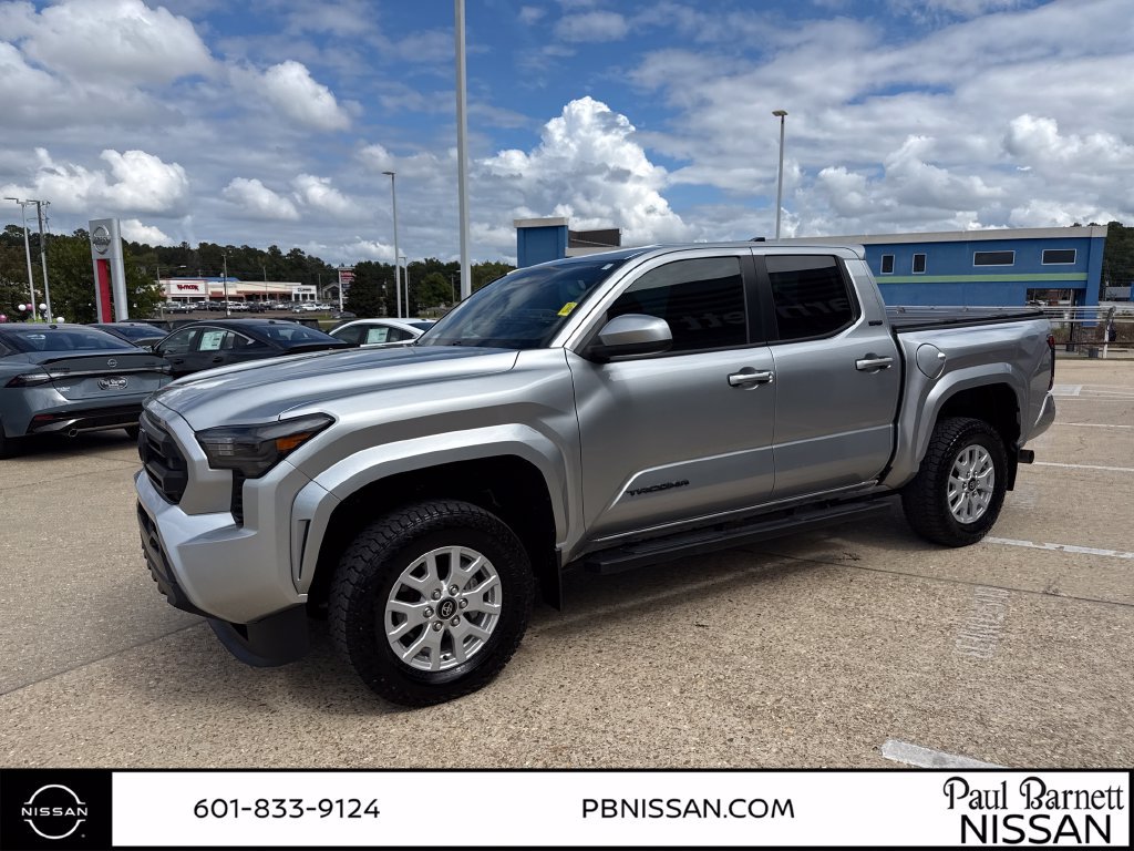 Used 2024 Toyota Tacoma SR5 AWD/4WD image 2