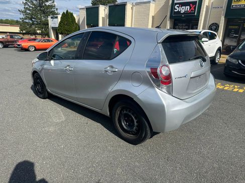 Used 2014 Toyota Prius C One FWD image 2