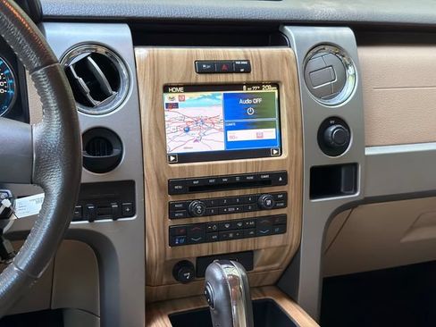 Used 2011 Ford F150 Lariat w/ Lariat Plus Pkg RWD image 27