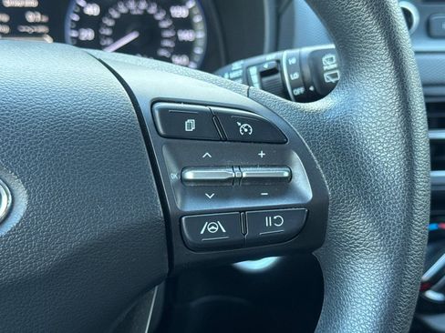 Used 2022 Hyundai Kona SEL FWD image 37