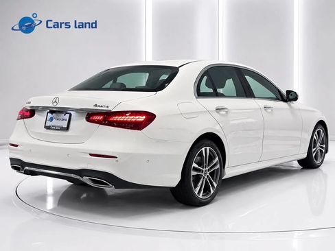 Used 2021 Mercedes-Benz E 350 4MATIC Sedan image 3