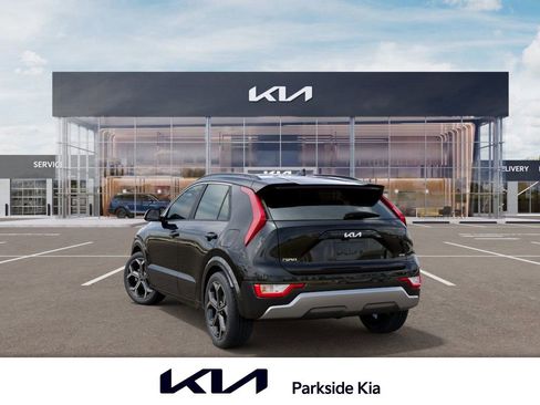 New 2025 Kia Niro EX Touring image 4
