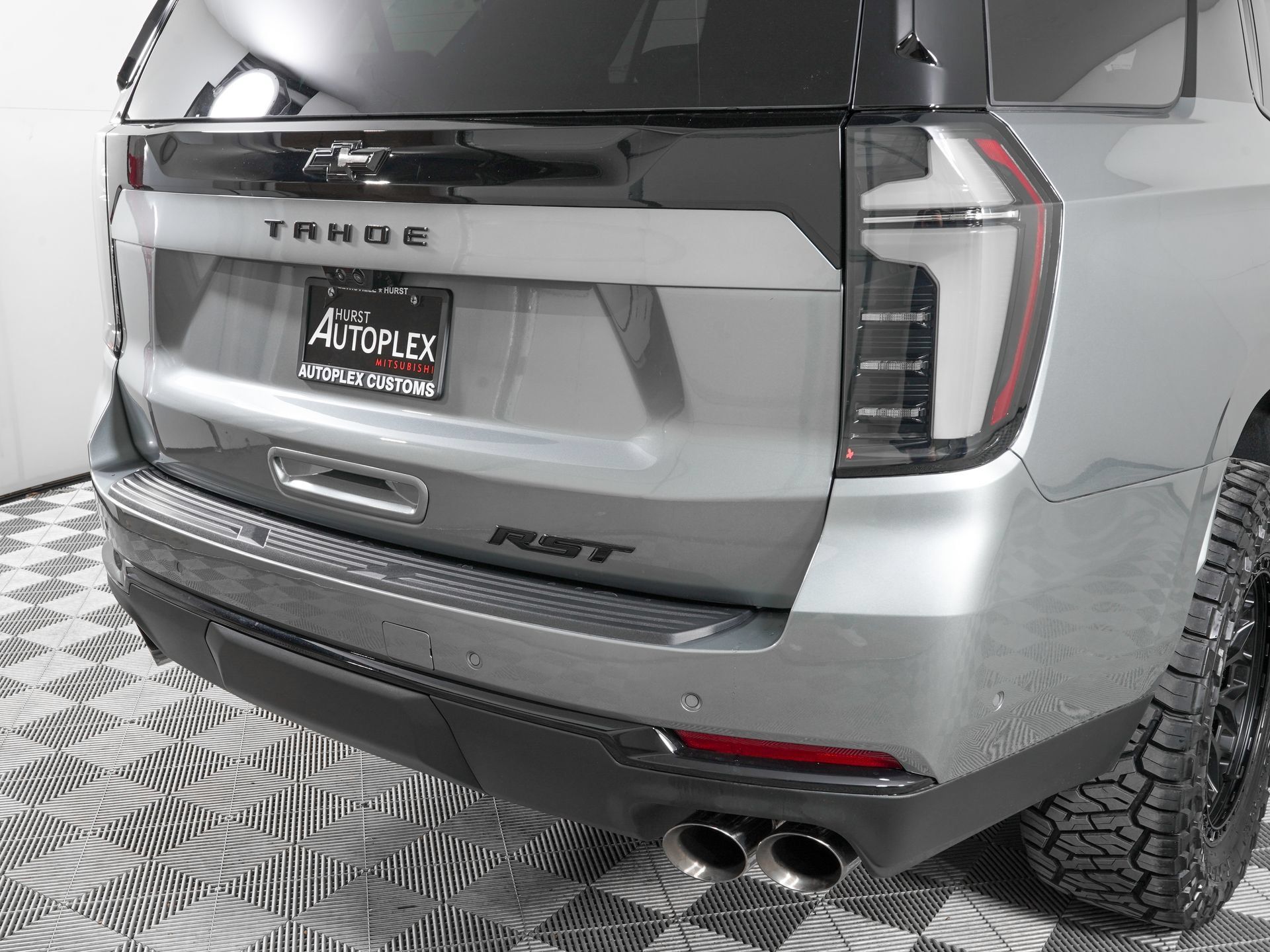 Used 2026 Chevrolet Tahoe RST w/ RST Performance Edition AWD/4WD image 38