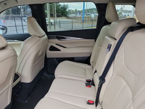 Used 2023 INFINITI QX60 Luxe image 29