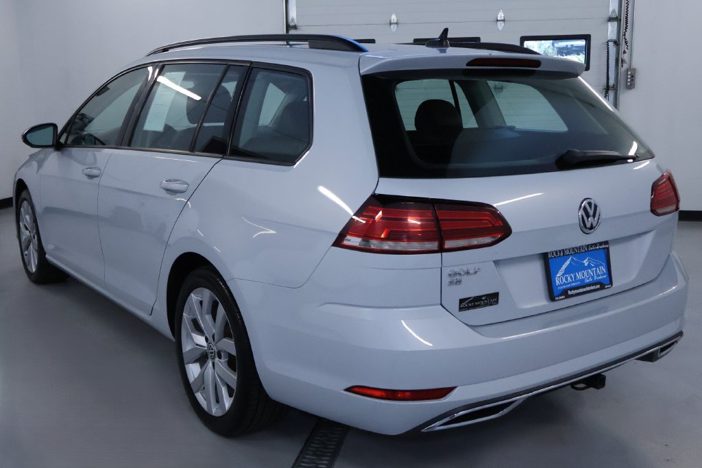 Used 2019 Volkswagen Golf SE FWD image 6