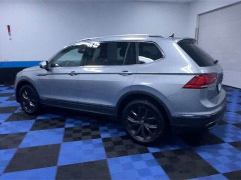 Used 2022 Volkswagen Tiguan SE image 6