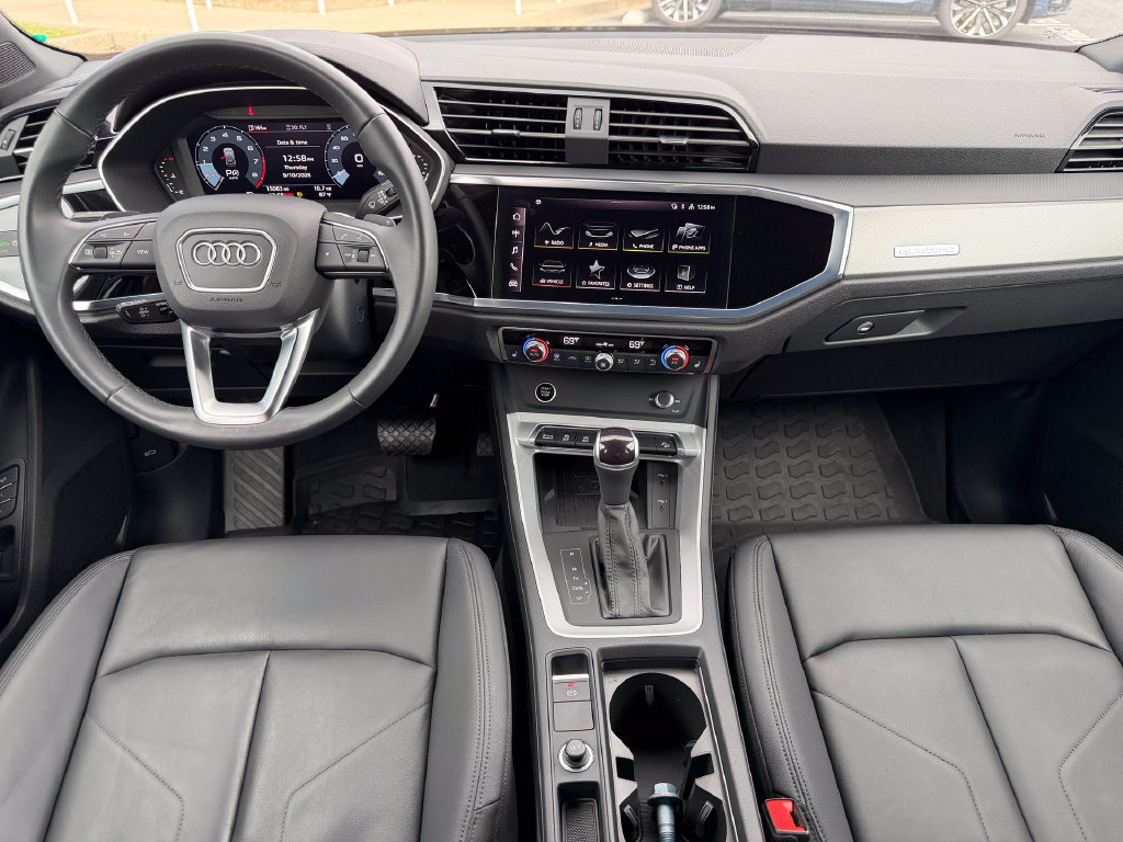 Certified 2024 Audi Q3 2.0T Premium AWD/4WD image 2
