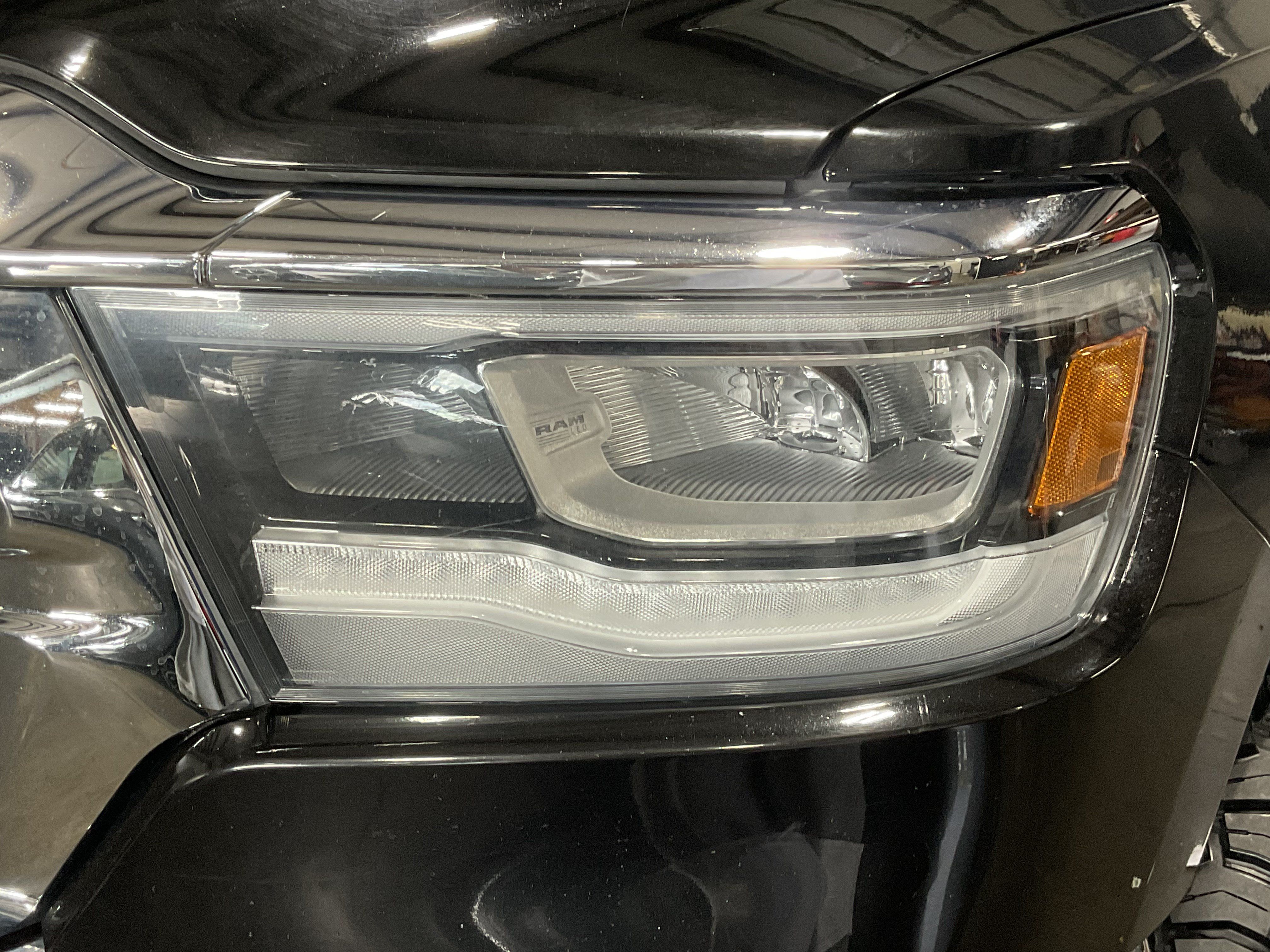 Used 2023 RAM 1500 Laramie AWD/4WD image 10